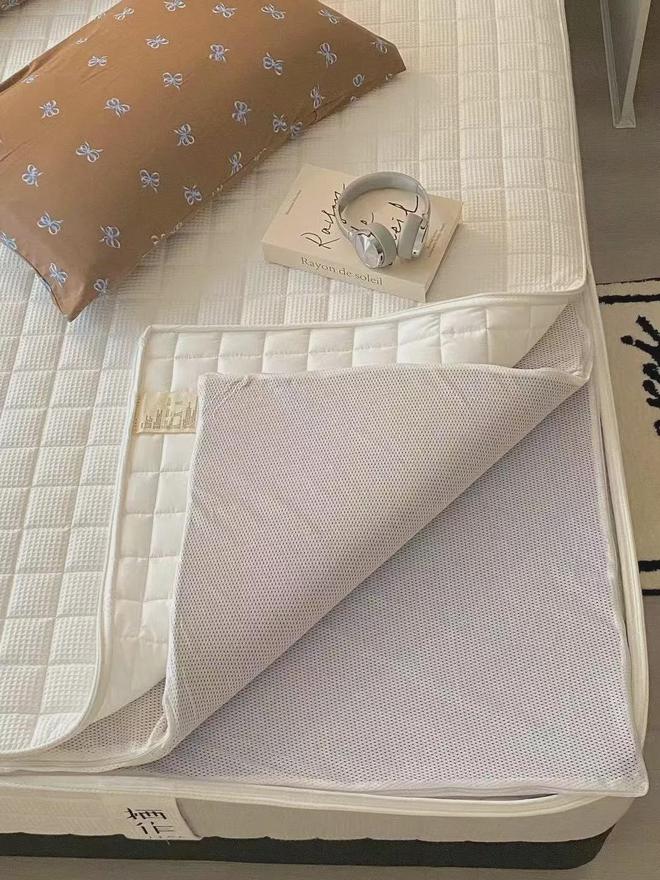 垫的“营销陷阱”被撕碎了不朽情缘网站终于!天价床(图34) 垫的“营销陷阱”被撕碎了不朽情缘网站终于!天价床(图34)