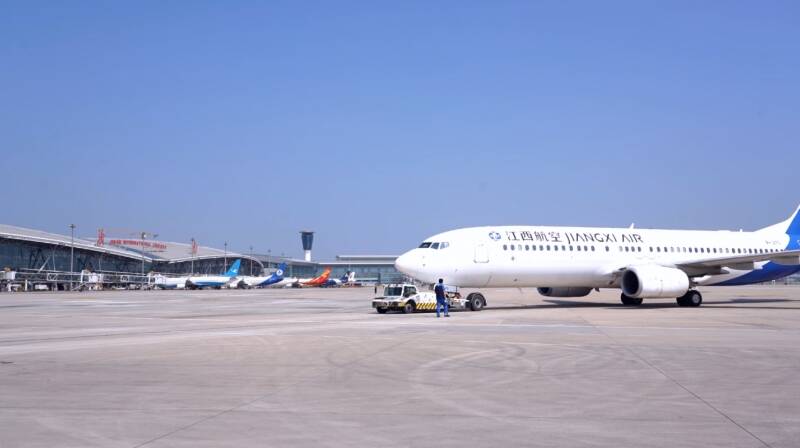 ！山东省机场管理集团执行冬春航季航班计划MG不朽情缘正版周计划时刻量7046个(图1)